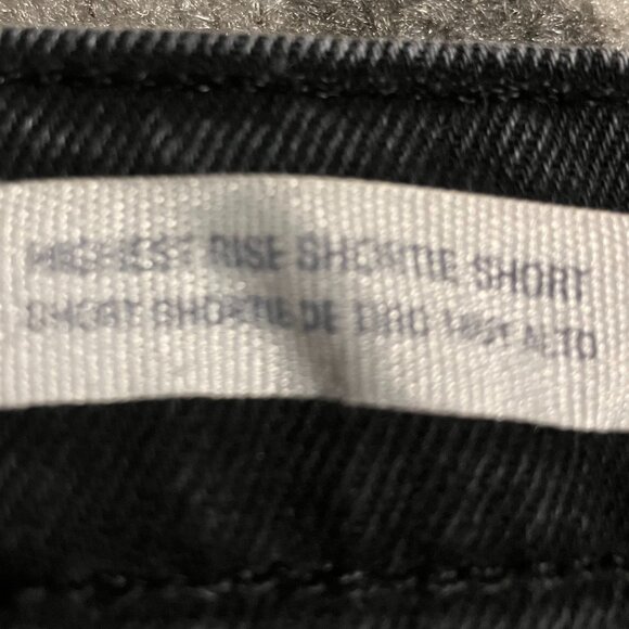 Universal Thread Women's Black Wash High Rise Shorty Shorts Size 2 - Picture 4 of 8